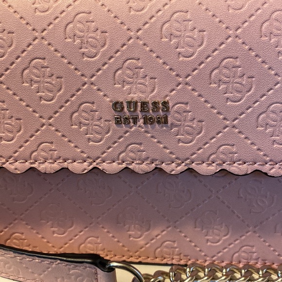 2 for $30 🌈 Guess Rayna Mini Flap Crossbody Purse - Picture 3 of 6